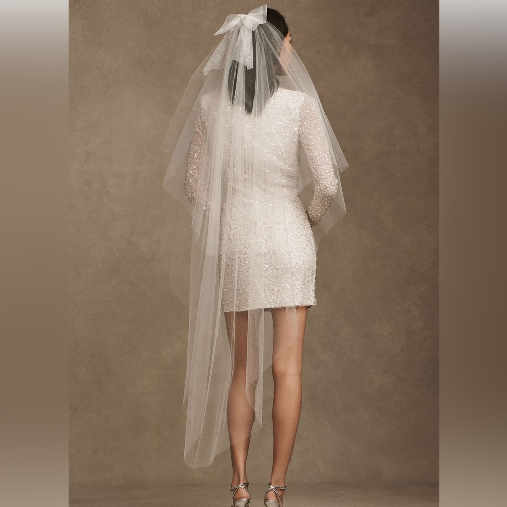 Veil trends regent bow veil